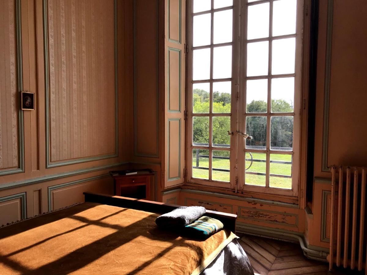 Chateau De Freschines Villefrancoeur 外观 照片