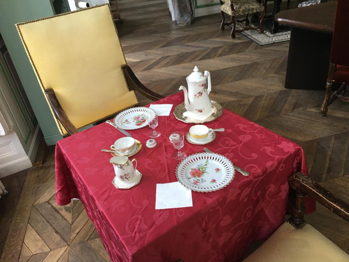 Chateau De Freschines Villefrancoeur 外观 照片